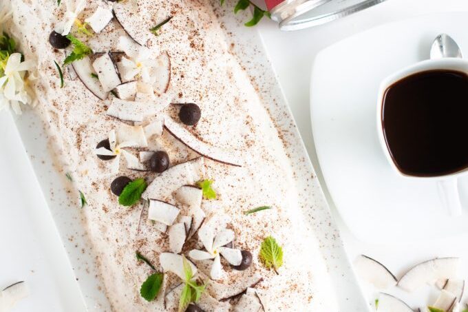 SEMIFREDDO AL CAFFÈ, COCCO E VANIGLIA 01 SEMIFREDDO AL CAFFÈ, COCCO E VANIGLIA 01