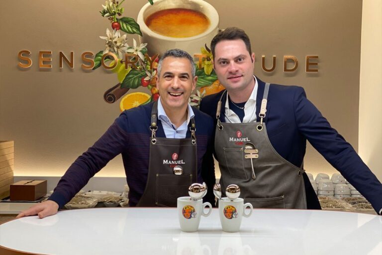 IL CAFFE E COME UN ATTIMO FUGGENTE 04 IL CAFFE E COME UN ATTIMO FUGGENTE 04